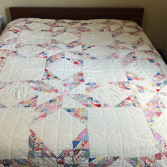 Vintage Americana Hand Quilted Patchwork Star Quilt - Multicolor - Picture 4 of 14